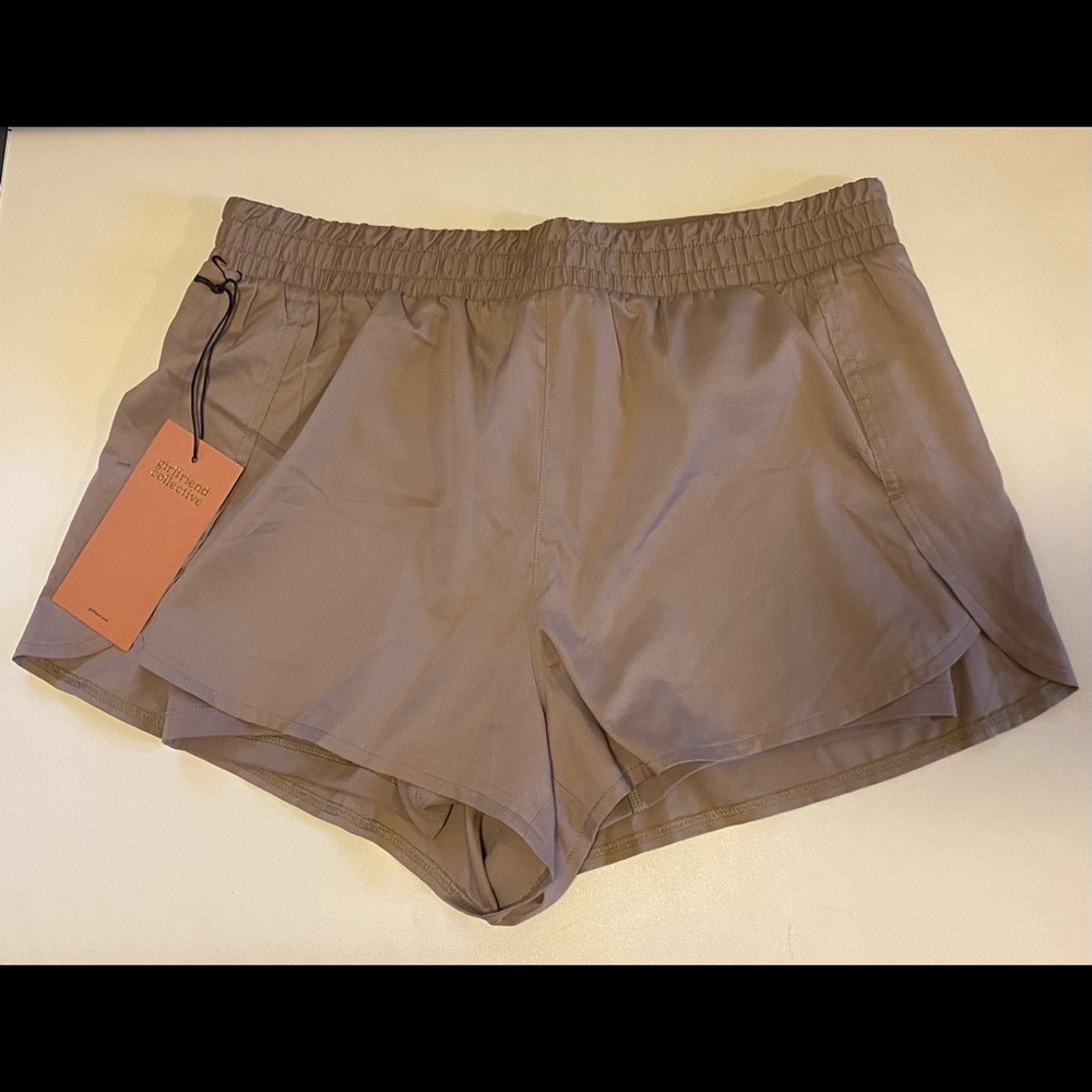 NWT Limestone Trail Short - Girlfriend Collective